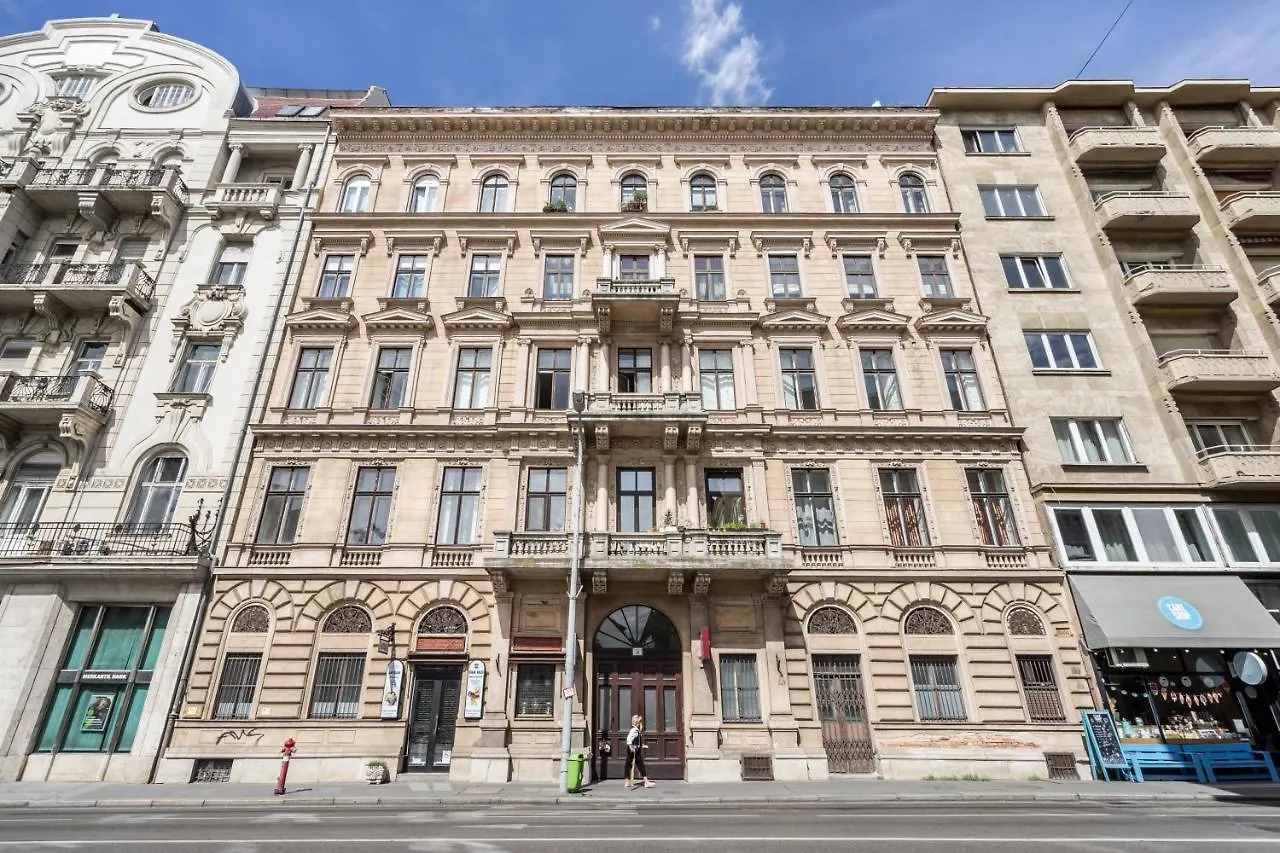 Nador Boutique- Best Location, By Bqa Budapest Hotel